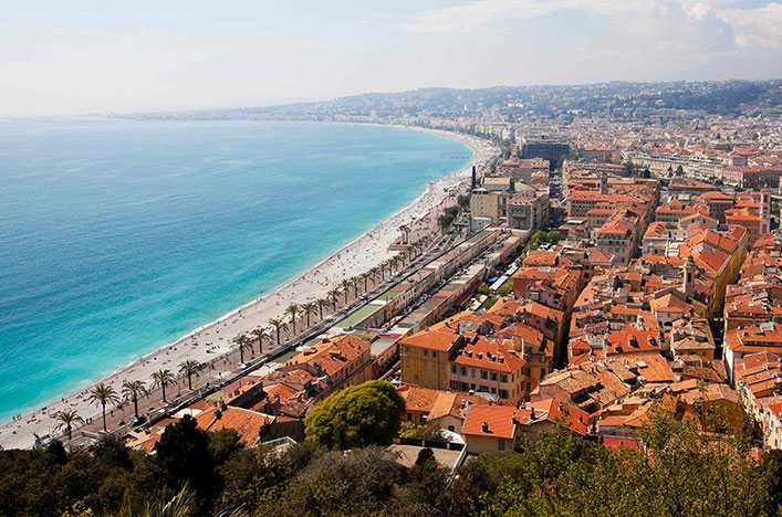 blue water near an ocean town in nice 
